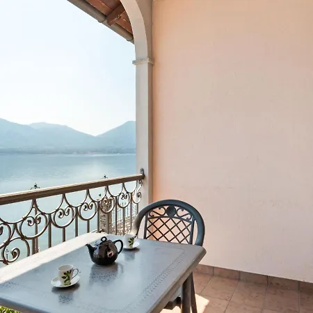Holiday home Captivating In Near The Sea