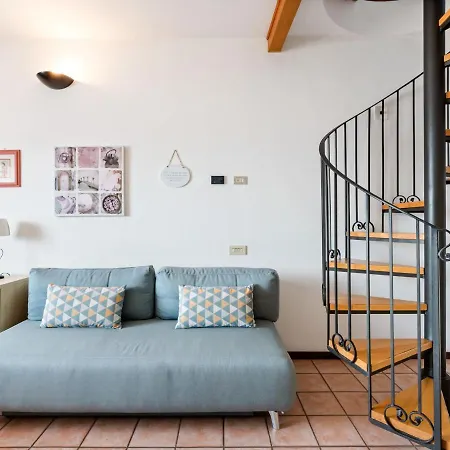 Captivating In Near The Sea Holiday home Oggebbio